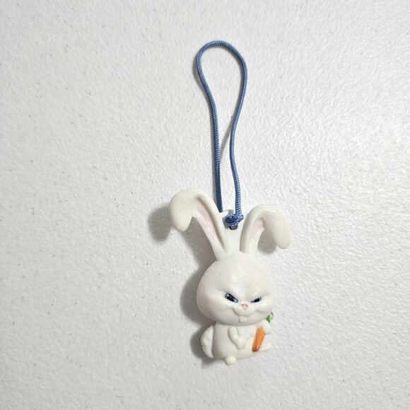 Snowball Rabbit Secret Life Of Pets Dangle Ornament General Mills Cereal Prize - Picture 1 of 9
